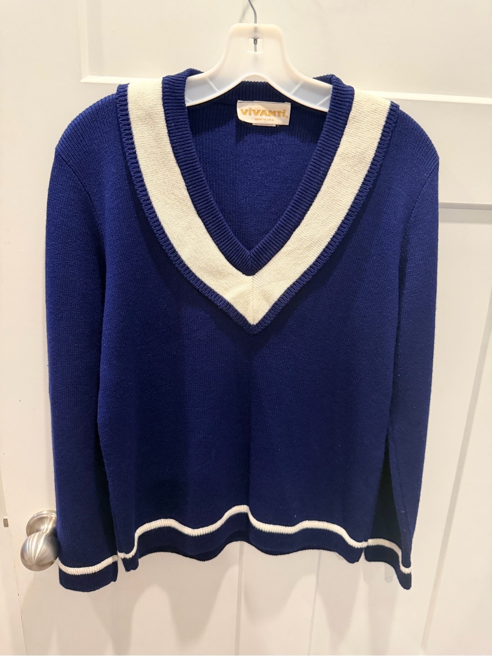 Vintage Vivanti USA Navy Ivory V-Neck Varsity Sweater medium Preppy Pullover